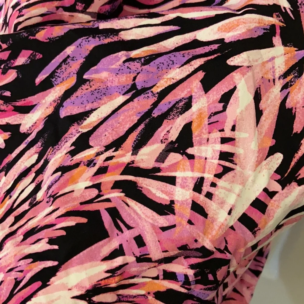 COPY - MAGIC SCULPT Swimsuit NWOT colorful swimsuit from simply be - Picture 6 of 7